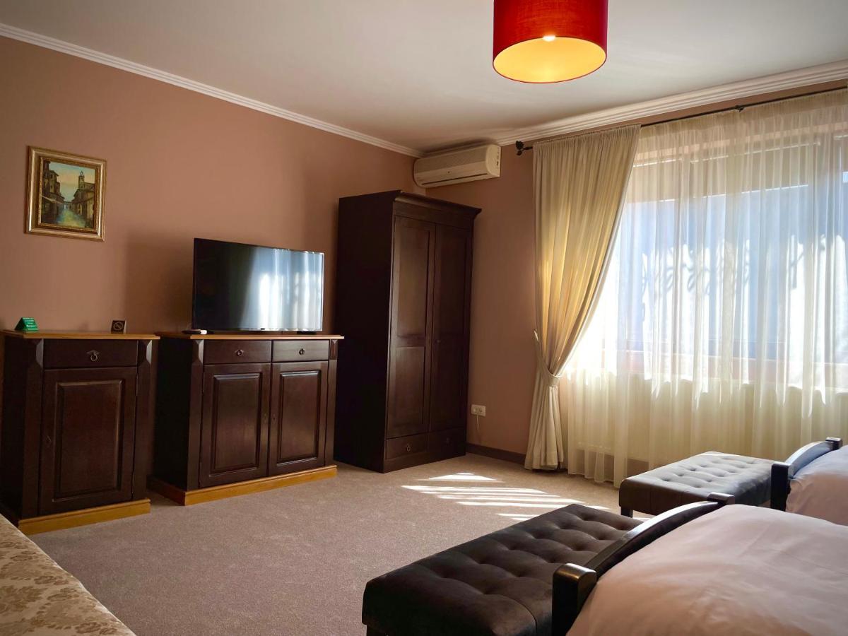 Pensiunea Marylou Alba Iulia Exterior photo